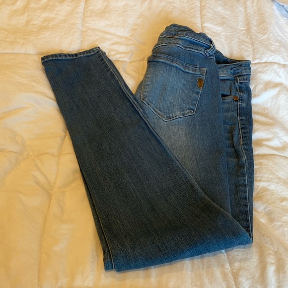 Cute jeans - Picture 1 of 4